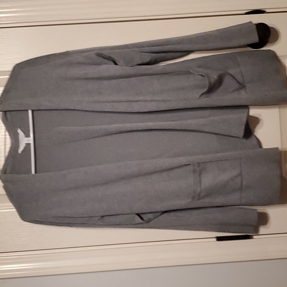 Time and Tru lightweight  cardigan